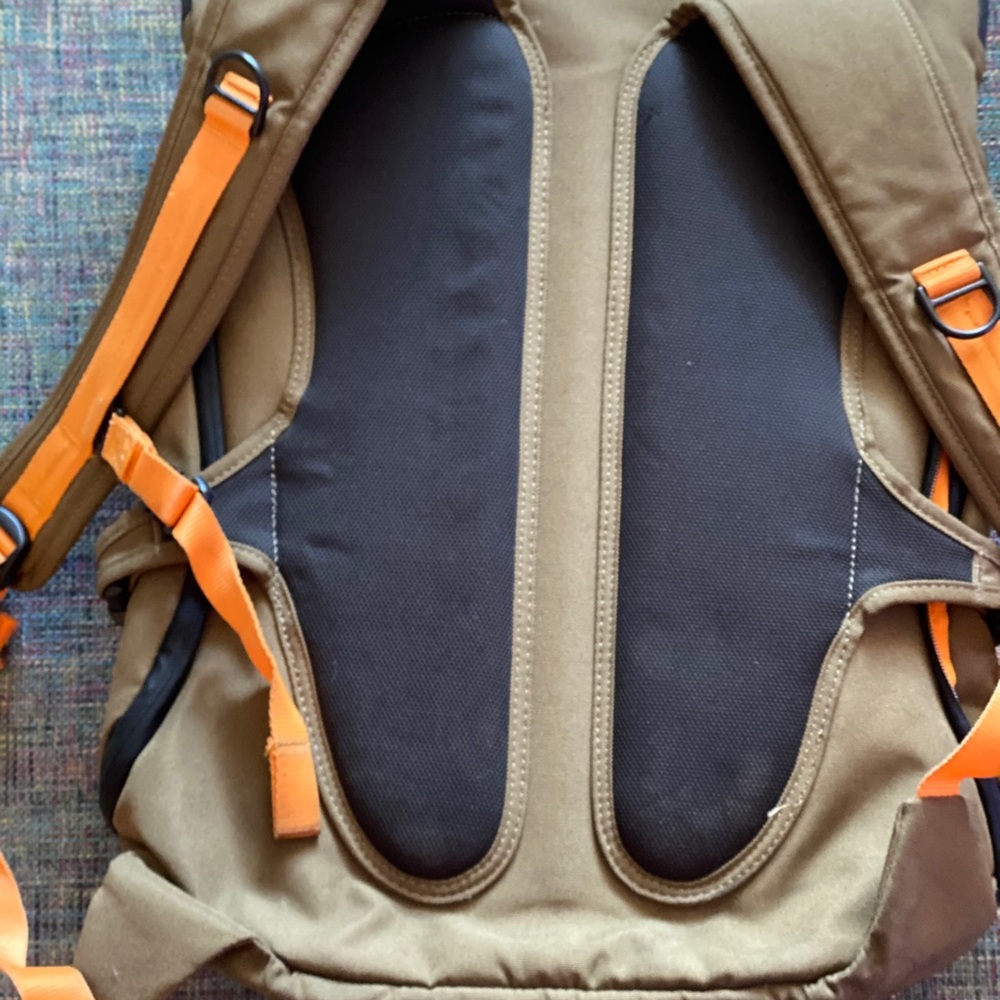 Crumpler Karachi Outpost Backpack - Picture 2 of 5
